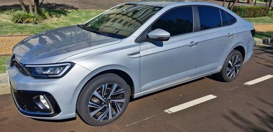 VOLKSWAGEN VIRTUS 1.0 200 TSI HIGHLINE AUTOMÁTICO VOLKSWAGEN VIRTUS 1.0 200 TSI HIGHLINE AUTOMÁTICO